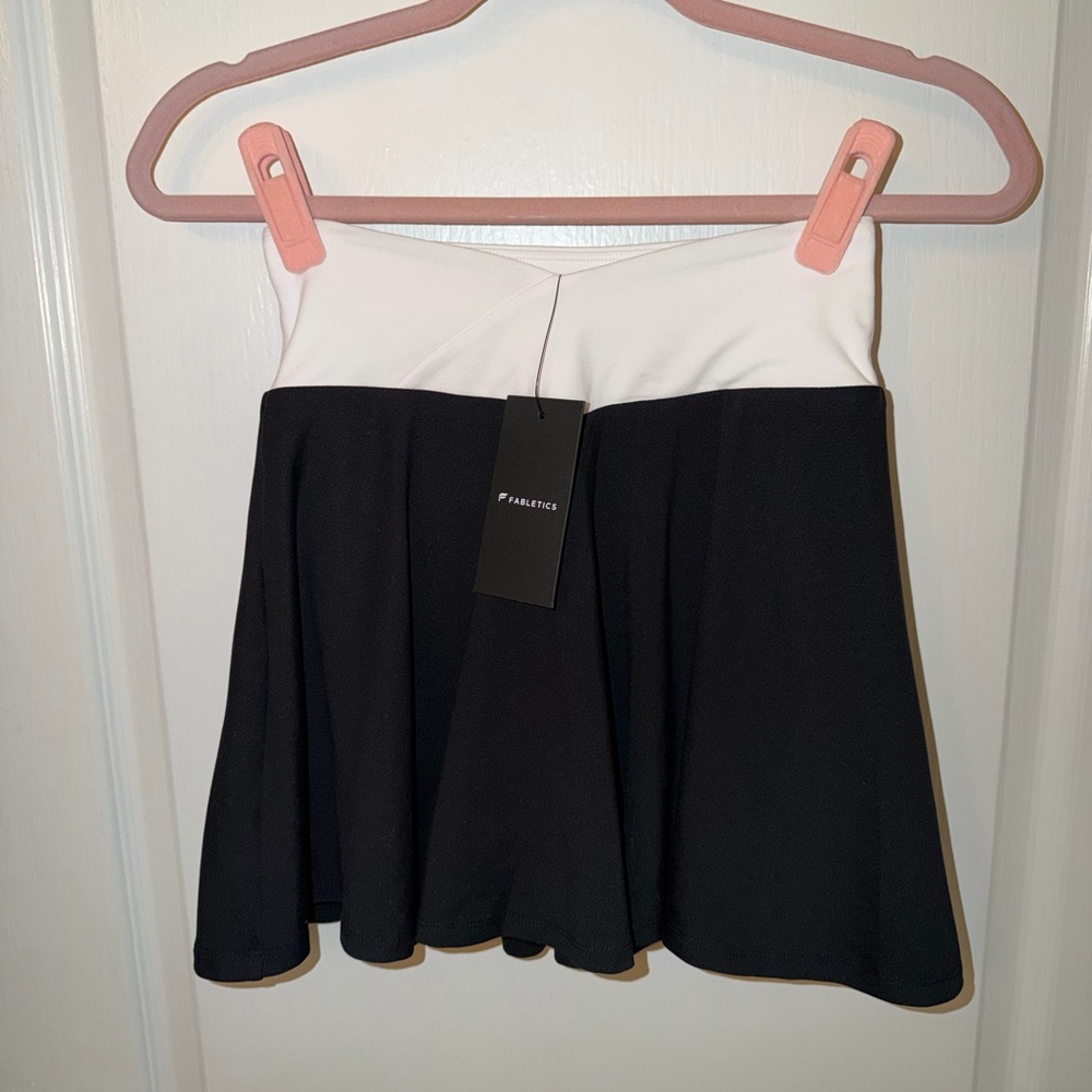 Black and White Fabletics Skirt